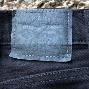 Levi Strauss wedgie skinny jeans// black//waist 25
